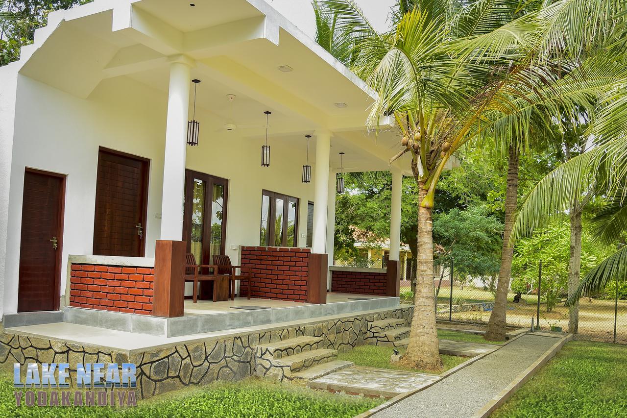 Lake Near Yala Tissamaharama Exterior photo